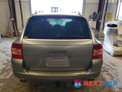 Zdjęcie 6 z 13 samochodu: 2005 PORSCHE CAYENNE VIN:WP1AA29P45LA20432 - miniatura