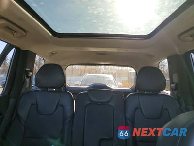 Zdjęcie 10 z 13 samochodu: 2019 VOLVO XC90 T5 MOMENTUM VIN:YV4102PK4K1494025 - miniatura