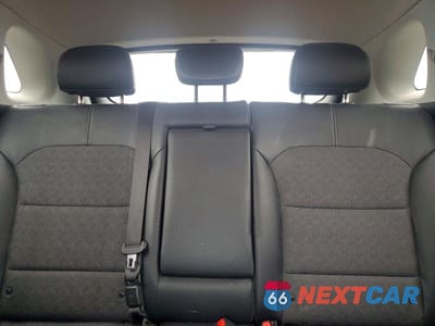 Zdjęcie 10 z 13 samochodu: 2017 KIA NIRO EX VIN:KNDCC3LC6H5071133 - miniatura