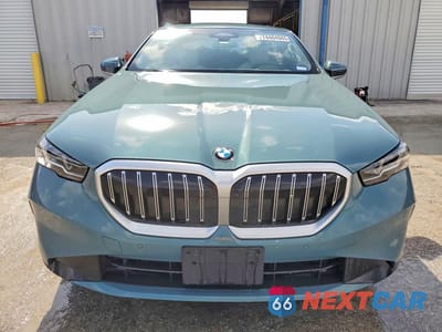 Piąte zdjęcie samochodu w środku: 2026 BMW 530 I VIN:WBA43FJ02TCV98957 - miniatura