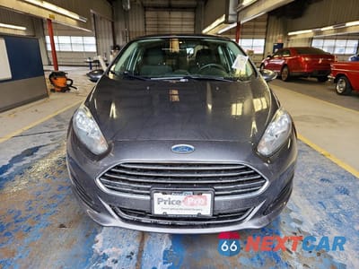 Piąte zdjęcie samochodu w środku: 2016 FORD FIESTA SE VIN:3FADP4BJ7GM103777 - miniatura