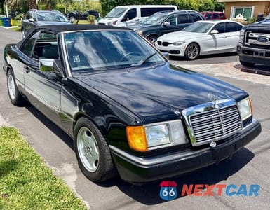 1993 MERCEDES-BENZ 300 CECV WDBEA66E7PB922559 - główne zdjęcie licytacji z USA - miniatura