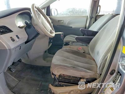 Zdjęcie 7 z 13 samochodu: 2011 TOYOTA SIENNA LE 8-PASSENGER VIN:5TDKK3DC7BS112318 - miniatura
