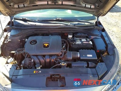 Zdjęcie 11 z 12 samochodu: 2019 HYUNDAI ELANTRA SE VIN:5NPD74LF1KH492936 - miniatura