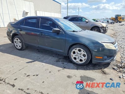 Czwarte zdjęcie samochodu z boku: 2010 FORD FUSION SE VIN:3FAHP0HA2AR147214 - miniatura