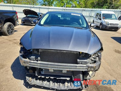 Piąte zdjęcie samochodu w środku: 2018 FORD FUSION SE HYBRID VIN:3FA6P0LU4JR253513 - miniatura