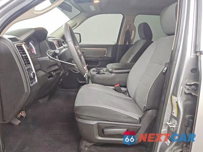 Zdjęcie 7 z 12 samochodu: 2022 RAM 1500 CLASSIC SLT VIN:1C6RR7LG7NS250160 - miniatura