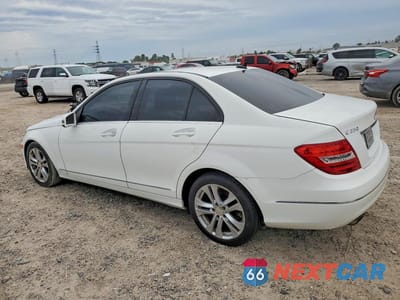 Drugie zdjęcie samochodu z przodu: 2013 MERCEDES-BENZ C 250 VIN:WDDGF4HB7DR252264 - miniatura