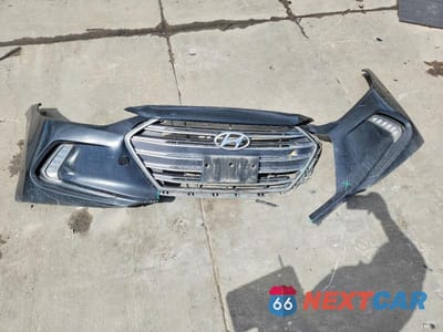 Zdjęcie 12 z 13 samochodu: 2017 HYUNDAI ELANTRA LIMITED VIN:KMHD84LF1HU146828 - miniatura