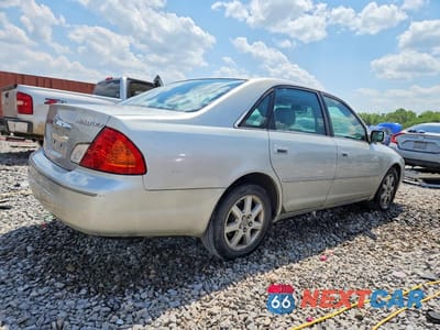 Trzecie zdjęcie samochodu z tyłu: 2002 TOYOTA AVALON XLS VIN:4T1BF28B72U264994 - miniatura