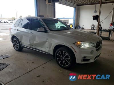 Czwarte zdjęcie samochodu z boku: 2018 BMW X5 SDRIVE35I VIN:5UXKR2C53J0X07630 - miniatura