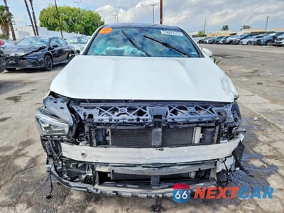 Piąte zdjęcie samochodu w środku: 2020 MERCEDES-BENZ CLA 250 VIN:WDD5J4GB9LN062642 - miniatura