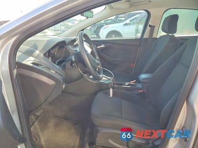 Zdjęcie 7 z 12 samochodu: 2018 FORD FOCUS SE VIN:1FADP3F29JL306661 - miniatura