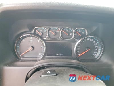 Zdjęcie 9 z 13 samochodu: 2017 GMC YUKON SLT VIN:1GKS2BKC1HR149776 - miniatura