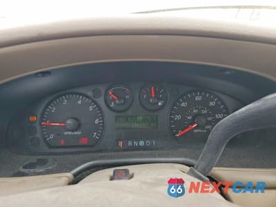 Zdjęcie 9 z 12 samochodu: 2004 FORD TAURUS SES VIN:1FAFP55S44G164559 - miniatura