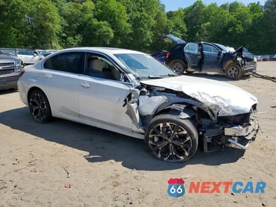 Czwarte zdjęcie samochodu z boku: 2025 BMW 330I VIN:3MW69CW02S8F18075 - miniatura