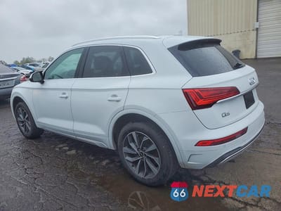 Drugie zdjęcie samochodu z przodu: 2021 AUDI Q5 PREMIUM VIN:WA1AAAFY2M2052786 - miniatura