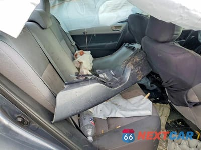 Zdjęcie 6 z 7 samochodu: 2014 TOYOTA COROLLA LE VIN:2T1BURHEXEC174821 - miniatura