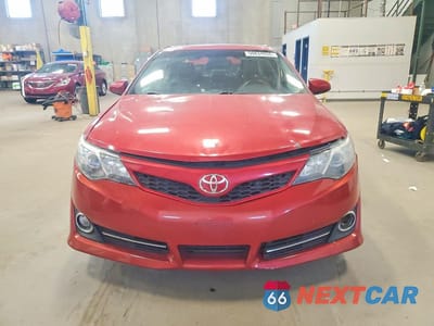 Piąte zdjęcie samochodu w środku: 2013 TOYOTA CAMRY SE VIN:4T1BF1FKXDU702343 - miniatura