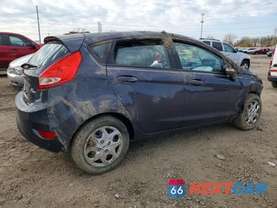 Trzecie zdjęcie samochodu z tyłu: 2013 FORD FIESTA SE VIN:3FADP4EJ6DM150466 - miniatura