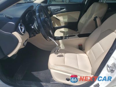Zdjęcie 7 z 13 samochodu: 2015 MERCEDES-BENZ GLA 250 4MATIC VIN:WDCTG4GB7FJ111147 - miniatura