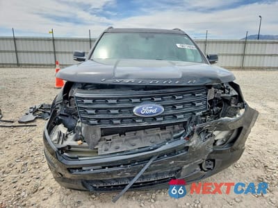Piąte zdjęcie samochodu w środku: 2017 FORD EXPLORER SPORT VIN:1FM5K8GTXHGB44927 - miniatura