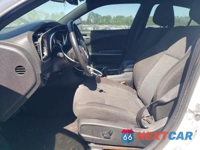 Zdjęcie 7 z 12 samochodu: 2016 DODGE CHARGER SXT VIN:2C3CDXHG5GH265907 - miniatura
