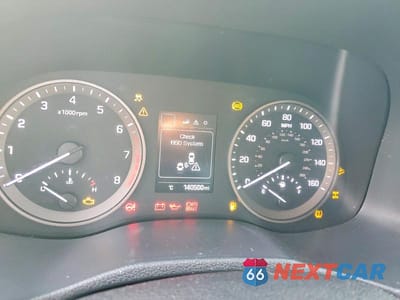 Zdjęcie 9 z 13 samochodu: 2018 HYUNDAI TUCSON VALUE VIN:KM8J3CA20JU736505 - miniatura