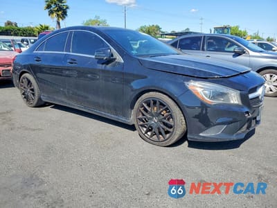 Czwarte zdjęcie samochodu z boku: 2014 MERCEDES-BENZ CLA 250 VIN:WDDSJ4EB0EN138824 - miniatura