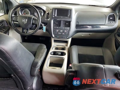 Zdjęcie 8 z 13 samochodu: 2018 DODGE GRAND CARAVAN SXT VIN:2C4RDGCG2JR240994 - miniatura
