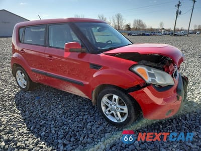 Czwarte zdjęcie samochodu z boku: 2011 KIA SOUL + VIN:KNDJT2A22B7236215 - miniatura