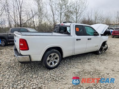 Trzecie zdjęcie samochodu z tyłu: 2025 RAM 1500 BIG HORN VIN:1C6RRFBG6SN520176 - miniatura