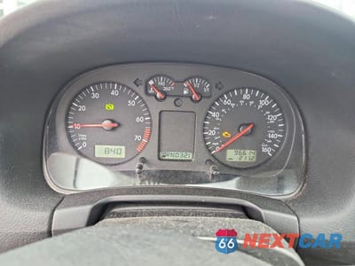 Zdjęcie 9 z 11 samochodu: 2003 VOLKSWAGEN JETTA GL VIN:3VWRK69M23M044526 - miniatura