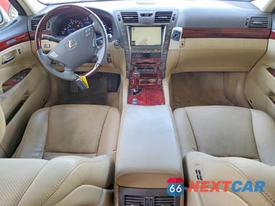 Zdjęcie 8 z 12 samochodu: 2008 LEXUS LS 460 VIN:JTHBL46F585083358 - miniatura