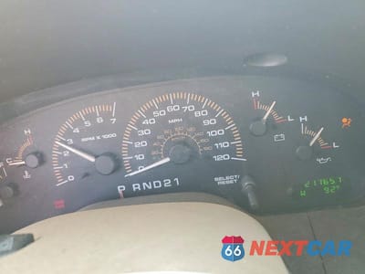 Zdjęcie 9 z 13 samochodu: 2003 FORD EXPEDITION XLT VIN:1FMPU15L93LB49775 - miniatura