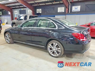 Drugie zdjęcie samochodu z przodu: 2015 MERCEDES-BENZ C 300 4MATIC VIN:55SWF4KB6FU040462 - miniatura