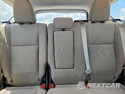 Zdjęcie 10 z 13 samochodu: 2018 FORD ESCAPE SE VIN:1FMCU0GD6JUC10778 - miniatura