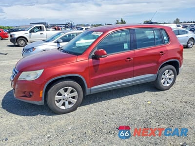 2010 VOLKSWAGEN TIGUAN S WVGAV7AX4AW000474 - główne zdjęcie licytacji z USA - miniatura