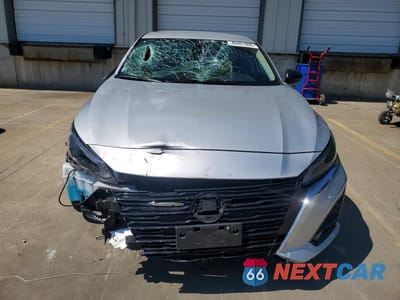 Piąte zdjęcie samochodu w środku: 2025 NISSAN ALTIMA SV VIN:1N4BL4DV3SN403074 - miniatura