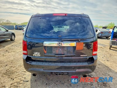Zdjęcie 6 z 13 samochodu: 2015 HONDA PILOT TOURING VIN:5FNYF3H97FB016373 - miniatura