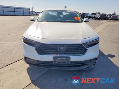 Piąte zdjęcie samochodu w środku: 2024 HONDA ACCORD LX VIN:1HGCY1F24RA091478 - miniatura