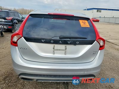 Zdjęcie 6 z 12 samochodu: 2015 VOLVO V60 CROSS COUNTRY T5 WAGON AWD VIN:YV4612HLXF1001156 - miniatura