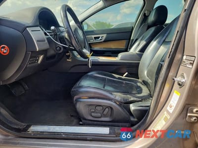 Zdjęcie 7 z 12 samochodu: 2009 JAGUAR XF SUPERCHARGED VIN:SAJWA07C691R05777 - miniatura