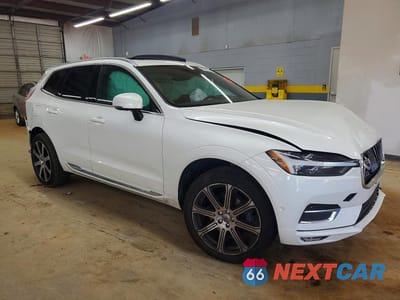 Czwarte zdjęcie samochodu z boku: 2021 VOLVO XC60 T5 INSCRIPTION VIN:YV4102RL1M1886372 - miniatura