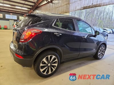 Trzecie zdjęcie samochodu z tyłu: 2021 BUICK ENCORE PREFERRED VIN:KL4CJASB1MB322195 - miniatura