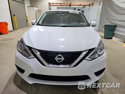 Piąte zdjęcie samochodu w środku: 2017 NISSAN SENTRA S VIN:3N1AB7AP4HY235573 - miniatura