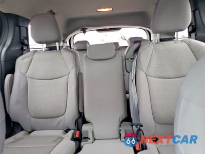 Zdjęcie 10 z 13 samochodu: 2025 TOYOTA SIENNA LE VIN:5TDKRKEC0SS233471 - miniatura