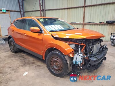 Czwarte zdjęcie samochodu z boku: 2018 NISSAN QASHQAI SV VIN:JN1BJ1CR2JW263551 - miniatura