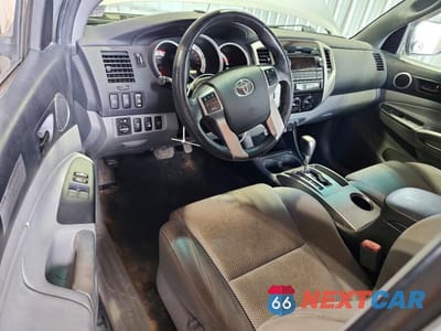 Zdjęcie 8 z 12 samochodu: 2012 TOYOTA TACOMA V6 VIN:5TFUU4EN7CX048625 - miniatura