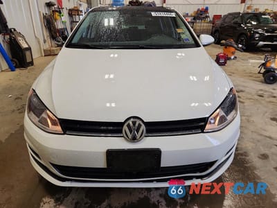 Piąte zdjęcie samochodu w środku: 2017 VOLKSWAGEN GOLF S VIN:3VW117AU0HM061429 - miniatura